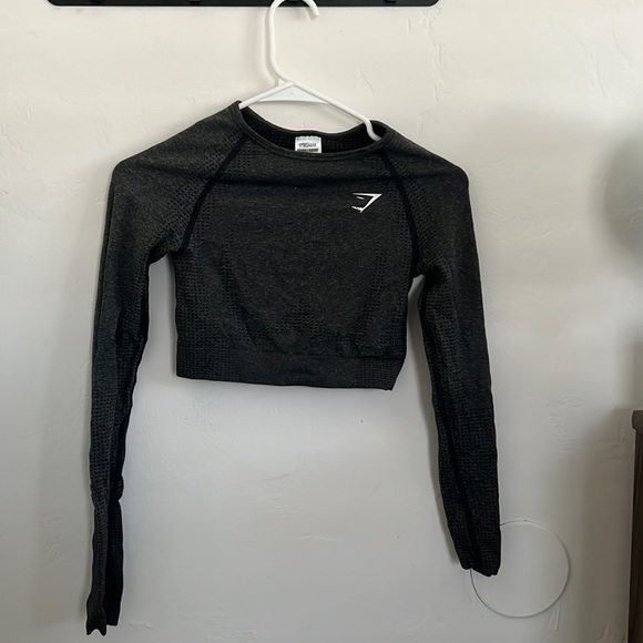 Tops - Gymshark workout shirt!